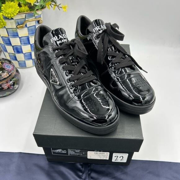 Men's Prada downtown patent leather triangle logo sneakers size 9, made in Italy - Picture 1 of 13